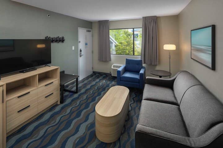 Room 8 of 57